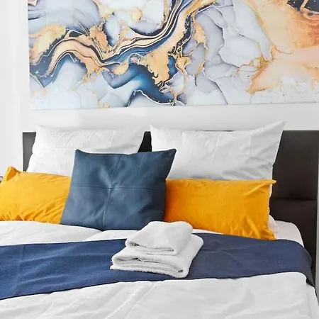 Daire Luxus Im Zentrum Fuer 6 Personen Mit 3 Zimmern, Balkon, Parkplatz, Wlan Dresden