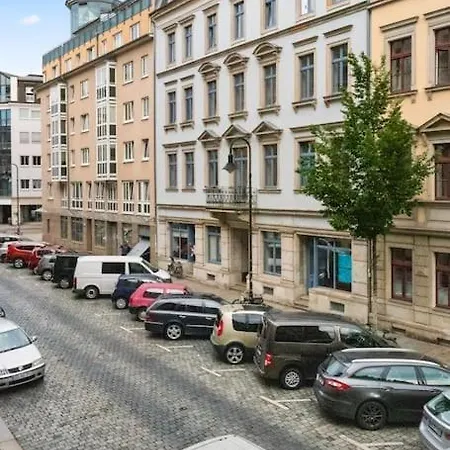 Luxus Im Zentrum Fuer 6 Personen Mit 3 Zimmern, Balkon, Parkplatz, Wlan Lejlighed *