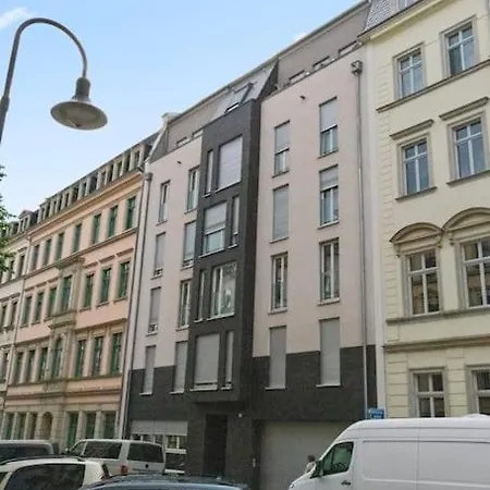 Luxus Im Zentrum Fuer 6 Personen Mit 3 Zimmern, Balkon, Parkplatz, Wlan *