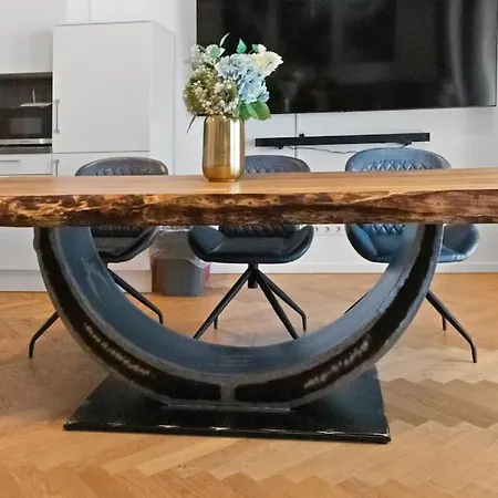 Daire Luxus Im Zentrum Fuer 6 Personen Mit 3 Zimmern, Balkon, Parkplatz, Wlan Dresden