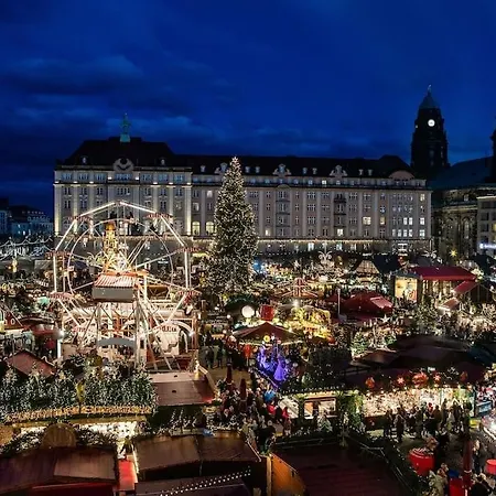 Luxus Im Zentrum Fuer 6 Personen Mit 3 Zimmern, Balkon, Parkplatz, Wlan Lejlighed